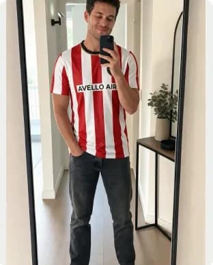 Football shirt with sponsor text: Pixelcut result