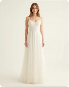 Robe de mariée en dentelle: Product photo