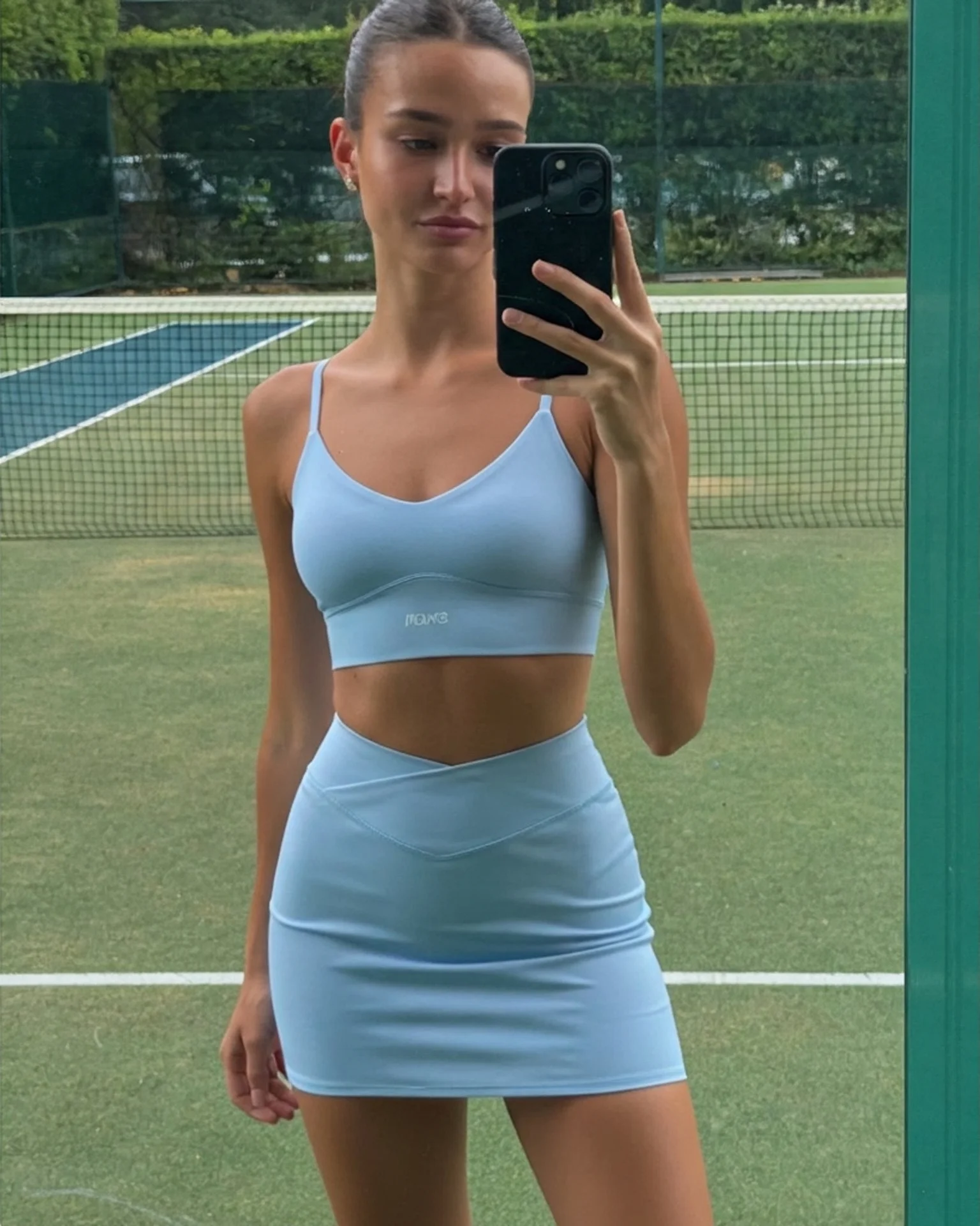 Tennis skirt/dress fitting naturally — after