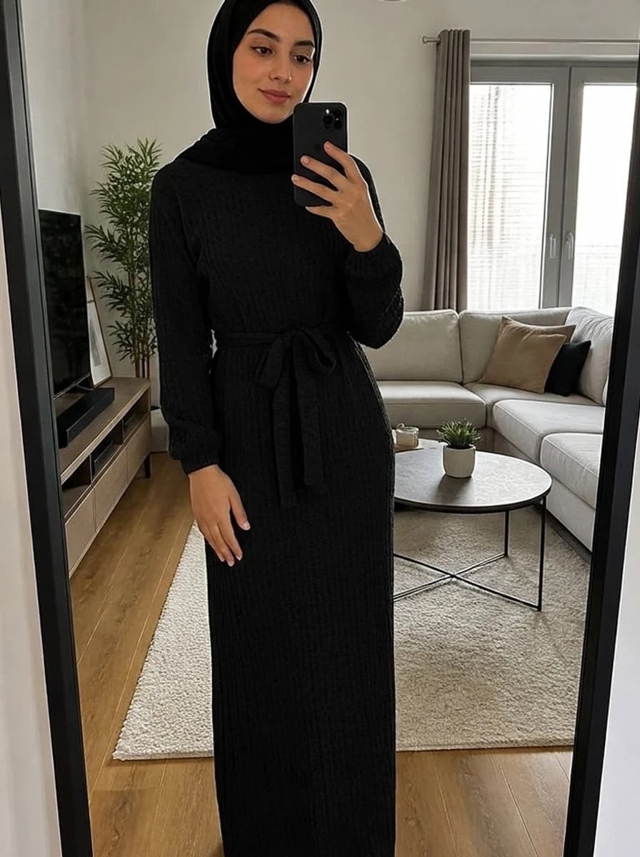 Long-sleeve maxi dress